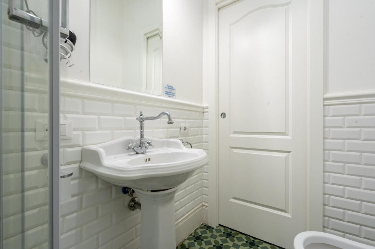 Capital Rooms Rome Bagian luar foto